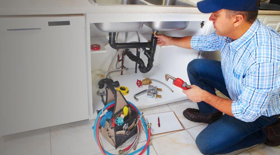 Professional emergency plumbing in Follett, TX